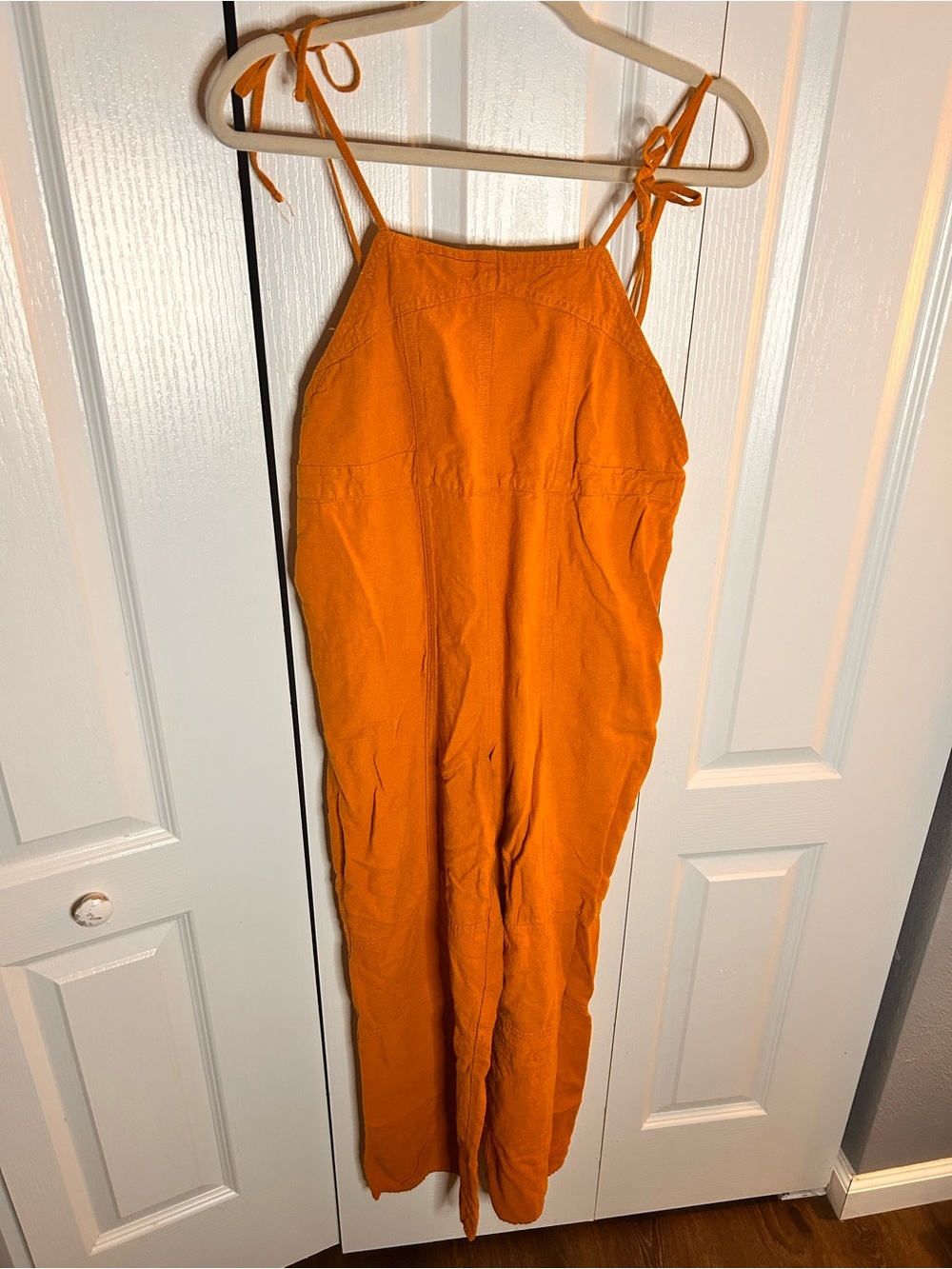 Urban Outfitters Women’s SP Harley Linen Backless Tie Overalls Orange Jumpsuit